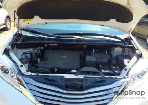 2015 Toyota Sienna Xle Premium 8 Passenger from USA, damaged, VIN 5TDYK3DC4FS585738